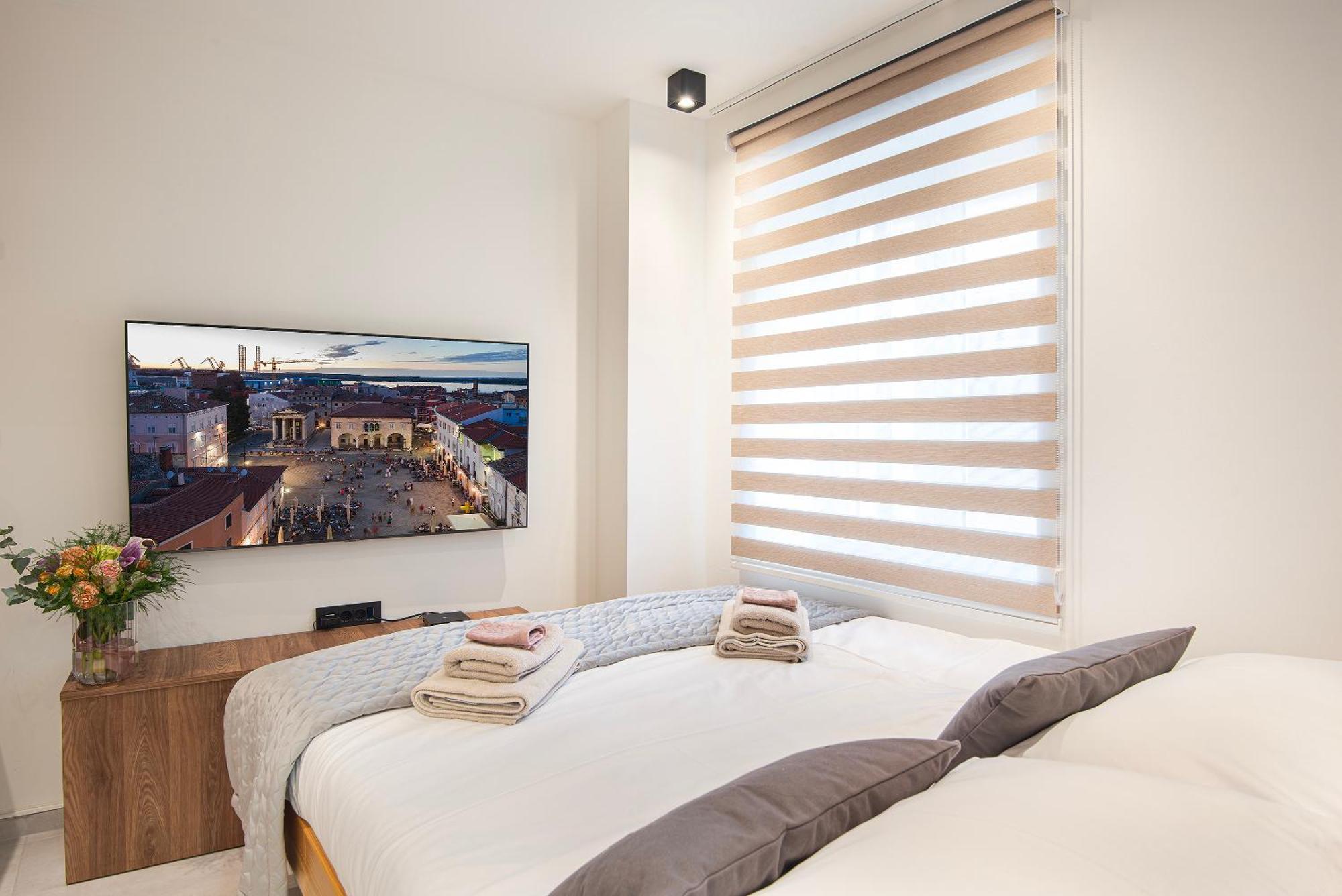 Arta Apartments City Center - With Private Parking Pula Exterior foto