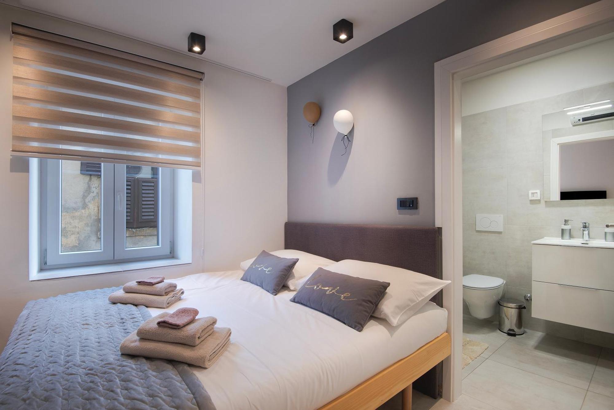 Arta Apartments City Center - With Private Parking Pula Exterior foto
