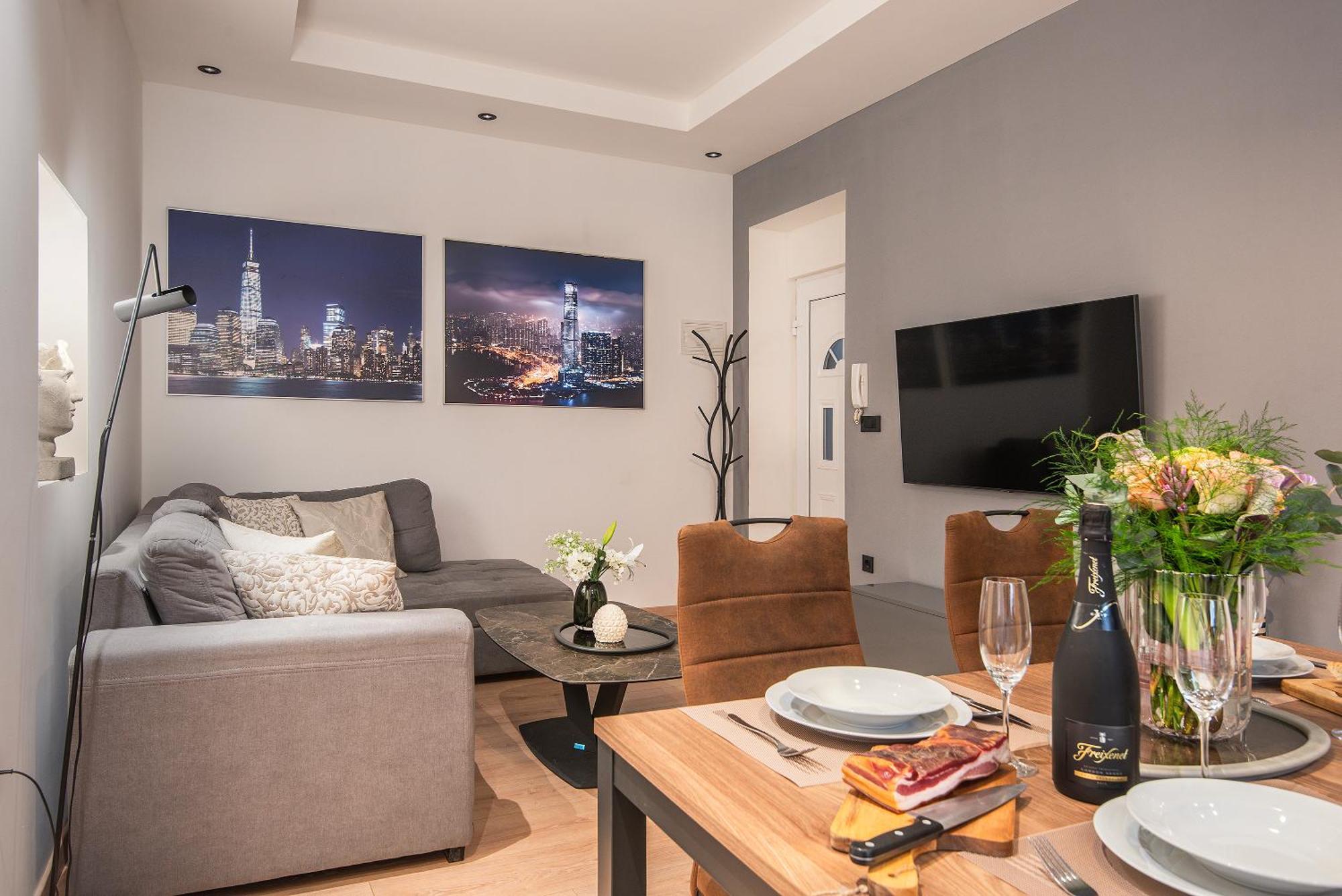 Arta Apartments City Center - With Private Parking Pula Quarto foto
